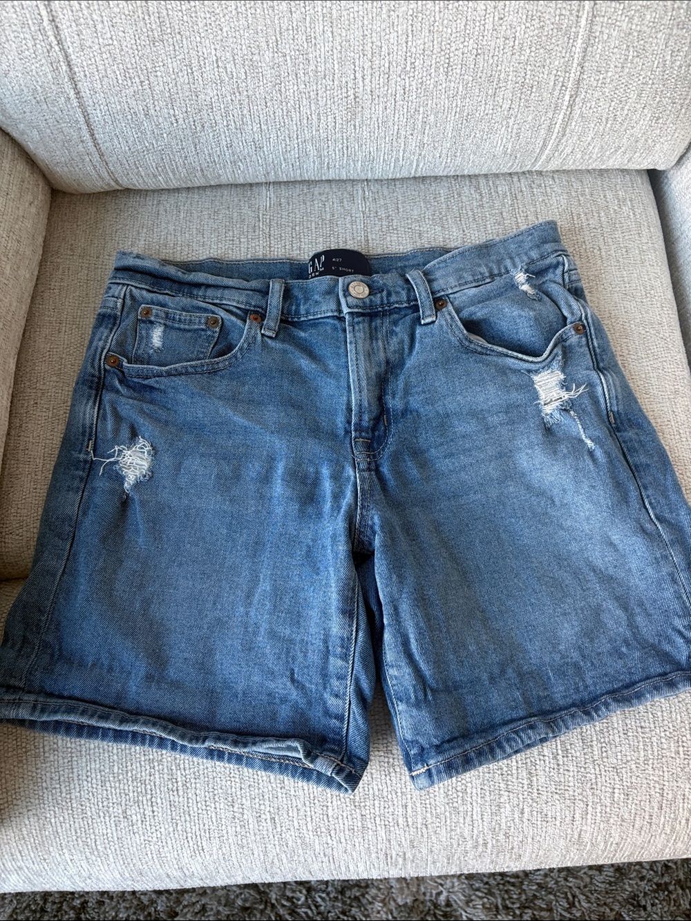 GAP Women's Blue Distressed 5” Denim Shorts